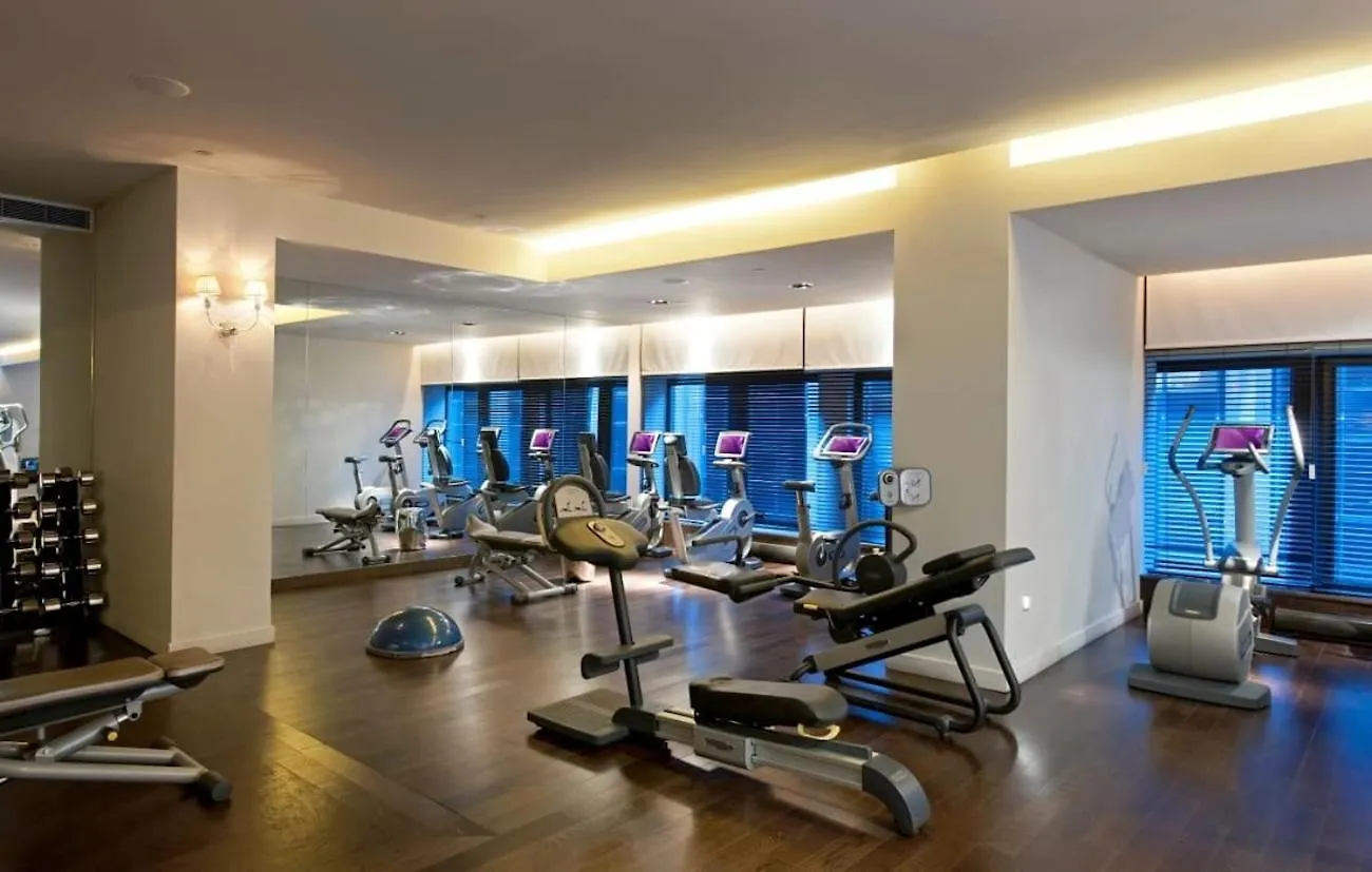 דירות ניו יורק Outstanding & Bright 5Bdr & 2 Bth In Downtown Manhattan