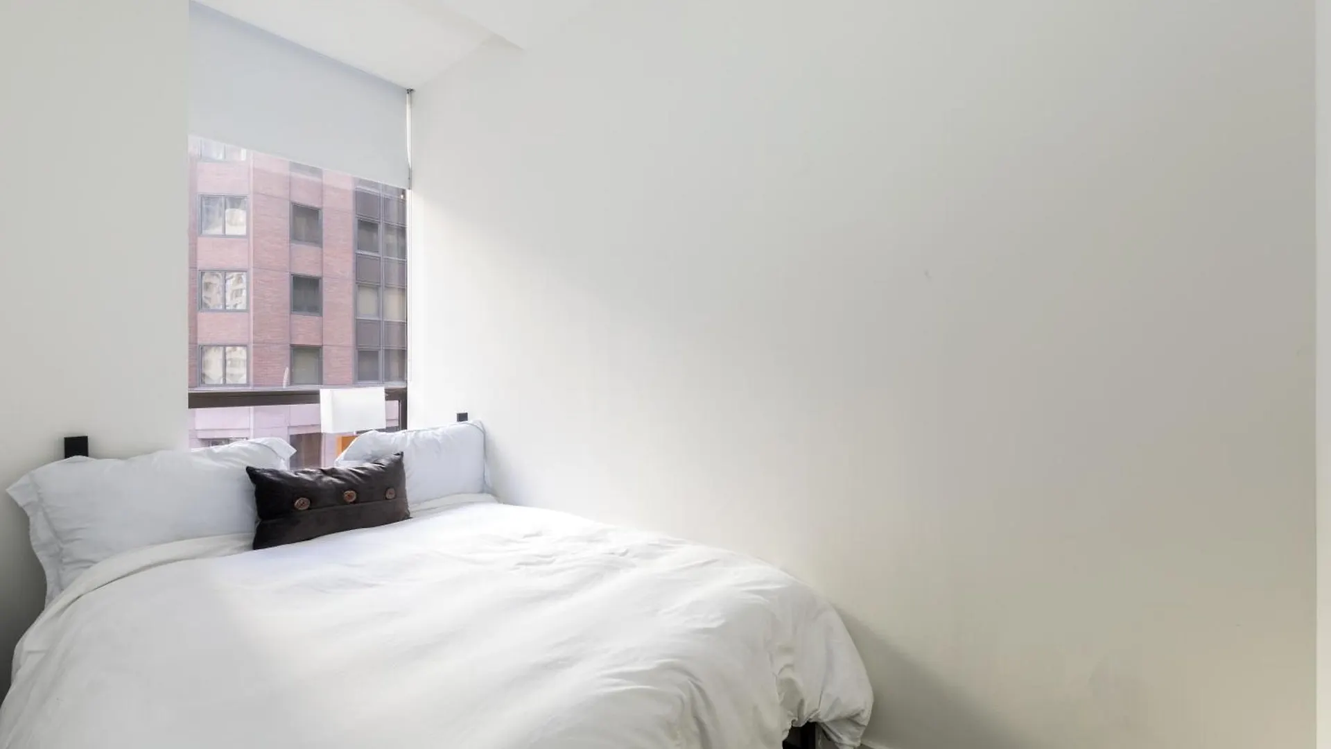 דירות ניו יורק Outstanding & Bright 5Bdr & 2 Bth In Downtown Manhattan ארצות הברית